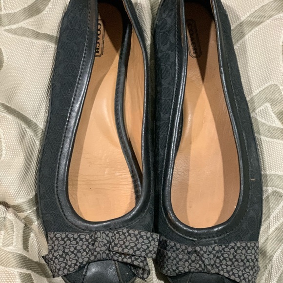Coach black ballet flats 9 1/2 signature c - Picture 5 of 5
